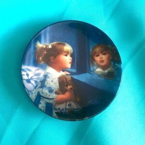 “Window of Dreams” miniature collectible plate.